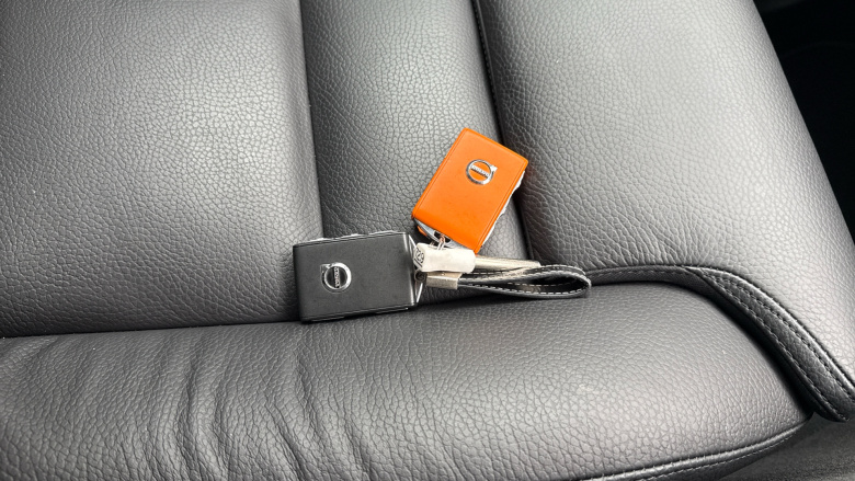 Volvo XC60 2.0 B5P Plus Dark 5dr AWD Geartronic Petrol Estate